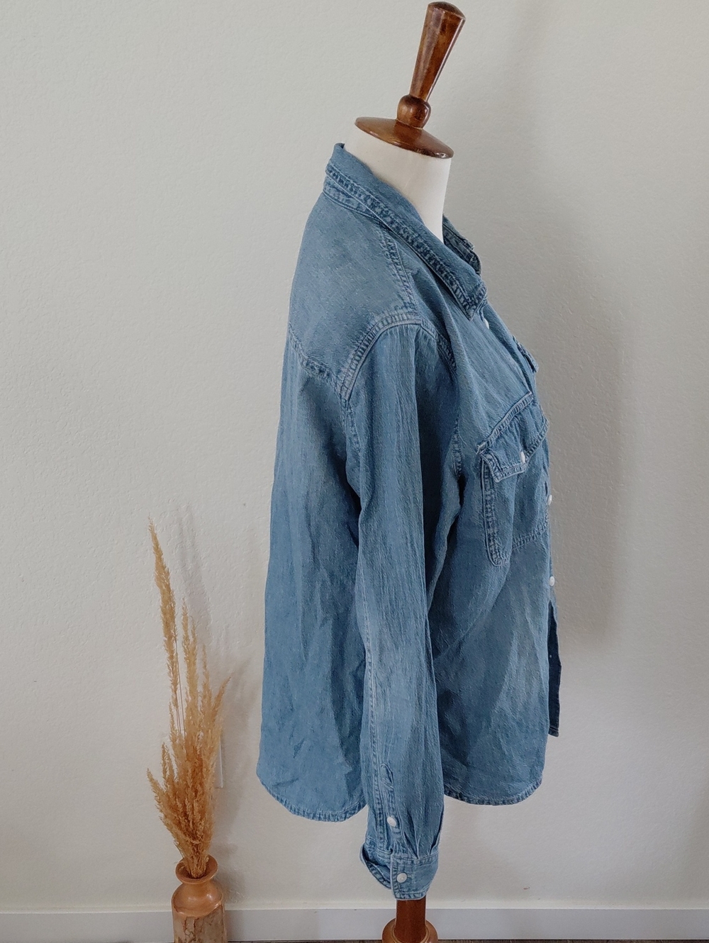 Madewell Denim Chambray Button Down Shirt - Picture 3 of 6